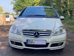 Weiß Gebraucht 2012 Mercedes A160 Avantgarde Limousine | 4.500 € (Guter Preis)