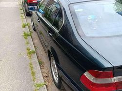 Grün Gebraucht 2002 BMW 320 Limousine | 1.500 € (Superpreis)