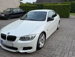 Weiß Gebraucht 2011 BMW 320 M Sport Coupé | 7.900 € (Guter Preis)