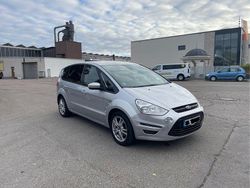 Silber Gebraucht 2011 Ford S-MAX S Van / Kleinbus | 5.199 € (Guter Preis)