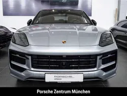 Dolomitsilbermetallic Gebraucht 2024 Porsche Cayenne GTS SUV | 141.000 €