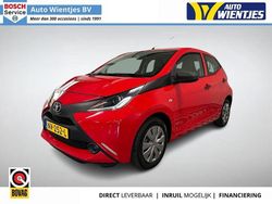 Rot Gebraucht 2017 Toyota Aygo Kleinwagen | 6.451 € (Etwas zu teuer)