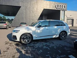 Weiß Gebraucht 2019 Audi Q7 S-Line SUV | 52.999 €