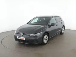 Grau Gebraucht 2020 VW Golf VIII Life Limousine | 21.530 € (Etwas zu teuer)