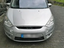 Silber Gebraucht 2009 Ford S-MAX S Van / Kleinbus | 2.500 € (Guter Preis)