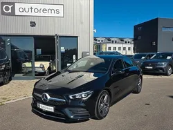 Schwarz Gebraucht 2023 Mercedes CLA200 Shooting Brake AMG Kombi | 27.999 € (Guter Preis)
