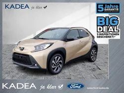 Beige Neu 2025 Toyota Aygo Kleinwagen | 15.990 €