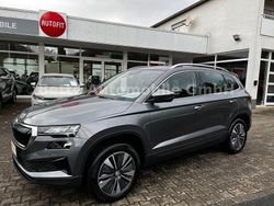 Grau Neu 2025 Skoda Karoq Selection SUV | 38.980 € (Fairer Preis)