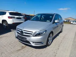 Silber Gebraucht 2012 Mercedes B180 Van / Kleinbus | 10.450 € (Fairer Preis)