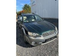 Grün Gebraucht 2005 Subaru Outback SUV | 2.500 €