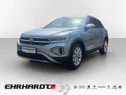Silber Neu 2025 VW T-Roc Style SUV | 32.890 € (Etwas zu teuer)