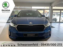Blau Gebraucht 2022 Skoda Enyaq iV Loft SUV | 34.990 €