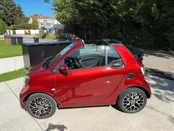 Rot Gebraucht 2020 Smart ForTwo Electric Drive Passion Cabrio | 12.900 € (Fairer Preis)
