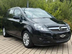 Schwarz Gebraucht 2014 Opel Zafira Van / Kleinbus | 5.899 € (Fairer Preis)