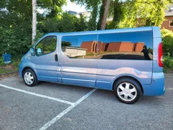 Blau Gebraucht 2010 Opel Vivaro Van | 21.800 €