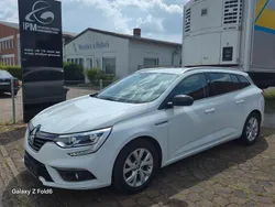 Weiß Gebraucht 2020 Renault Mégane IV LIMITED Limousine | 8.980 € (Fairer Preis)