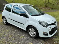 Weiß Gebraucht 2013 Renault Twingo Kleinwagen | 4.100 €