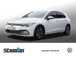 Pure white Gebraucht 2024 VW Golf VIII Move Limousine | 23.498 € (Fairer Preis)