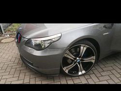 Grau Gebraucht 2008 BMW 525 Limousine | 10.999 €