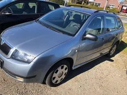 Silber Gebraucht 2004 Skoda Fabia Kombi | 2.500 € (Etwas zu teuer)