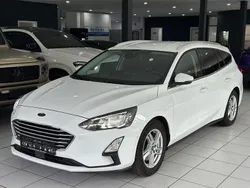 Weiß Gebraucht 2020 Ford Focus Limousine | 12.990 € (Guter Preis)