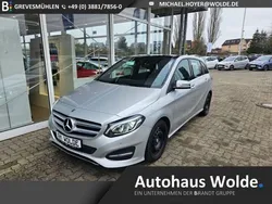 Silber Gebraucht 2018 Mercedes B200 Style Van / Kleinbus | 15.990 € (Fairer Preis)