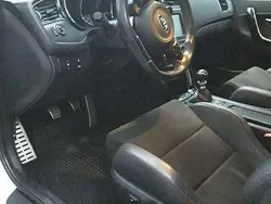 Weiß Gebraucht 2018 Kia Ceed GT-Track Limousine | 16.500 € (Fairer Preis)
