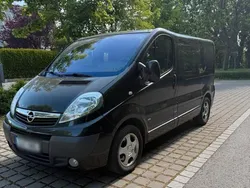 Schwarz Gebraucht 2008 Opel Vivaro Van | 8.150 € (Fairer Preis)