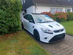Weiß Gebraucht 2010 Ford Focus RS Limousine | 29.900 €