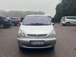 Silber Gebraucht 2004 Citroën Xsara Picasso Van / Kleinbus | 900 € (Fairer Preis)