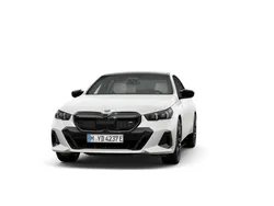 Weiß Gebraucht 2024 BMW i5 Comfort Edition Limousine | 74.970 € (Etwas zu teuer)