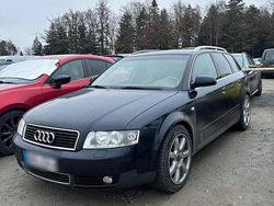 Blau Gebraucht 2002 Audi A4 Kombi | 4.000 € (Teuer)