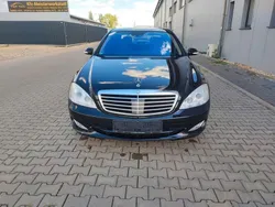 Schwarz Gebraucht 2006 Mercedes S600 Limousine | 9.990 €