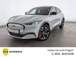 Weiß Gebraucht 2022 Ford Mustang Mach-E SUV | 32.660 € (Superpreis)