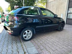 Schwarz Gebraucht 2006 Seat Ibiza Limousine | 600 € (Superpreis)
