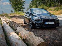 Schwarz Gebraucht 2016 BMW 220 Active Tourer M Sport Van / Kleinbus | 17.500 € (Fairer Preis)