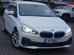 Weiß Gebraucht 2018 BMW 225 Active Tourer iPerformance Van / Kleinbus | 15.990 € (Fairer Preis)