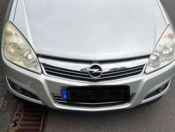 Argon silber/ice silver (m2) Gebraucht 2009 Opel Astra Edition Kombi | 2.190 € (Fairer Preis)
