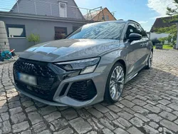 Grau Gebraucht 2023 Audi RS3 Kleinwagen | 59.800 € (Guter Preis)