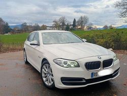 Weiß Gebraucht 2015 BMW 520 Sport Line Kombi | 11.200 € (Fairer Preis)