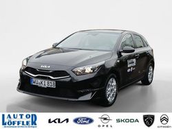 Zilinaschwarz (metallic) Gebraucht 2024 Kia Ceed Vision Kleinwagen | 21.912 € (Guter Preis)