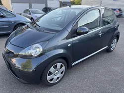 Dark grey Gebraucht 2008 Toyota Aygo Cool Kleinwagen | 3.200 € (Teuer)