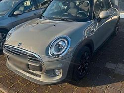 Grau Gebraucht 2019 Mini ONE Kleinwagen | 13.300 € (Fairer Preis)