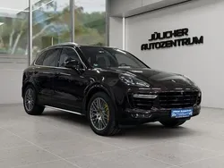Braun Gebraucht 2015 Porsche Cayenne Turbo S SUV | 37.990 €