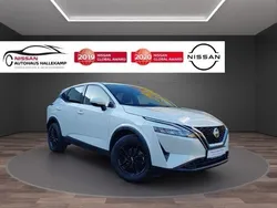 Weiß Gebraucht 2022 Nissan Qashqai Visia SUV | 19.900 € (Fairer Preis)