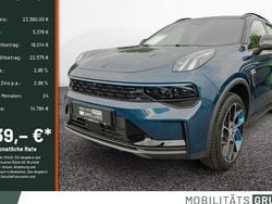 Blue, shiny black roof Gebraucht 2023 Lynk & Co 01 SUV | 23.390 € (Guter Preis)