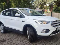 Weiß Gebraucht 2017 Ford Kuga Trend SUV | 12.900 € (Superpreis)