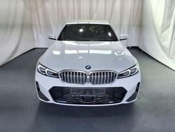 Weiß Gebraucht 2024 BMW 330 M Sport Limousine | 42.899 € (Guter Preis)