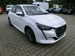 Weiß Gebraucht 2021 Peugeot 208 Active Kleinwagen | 11.490 € (Fairer Preis)