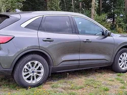 Grau Gebraucht 2022 Ford Kuga Titanium SUV | 21.900 € (Superpreis)